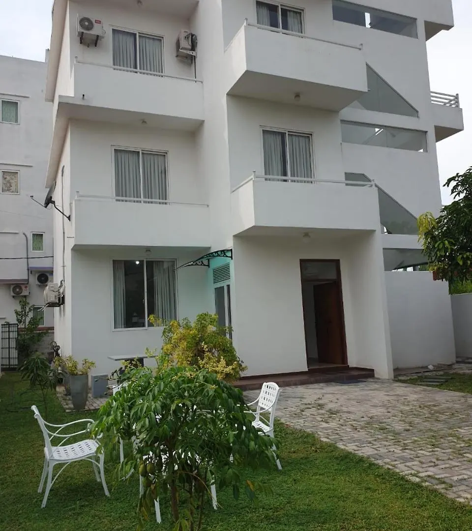 Anne\'S Airport Villa Hotel location