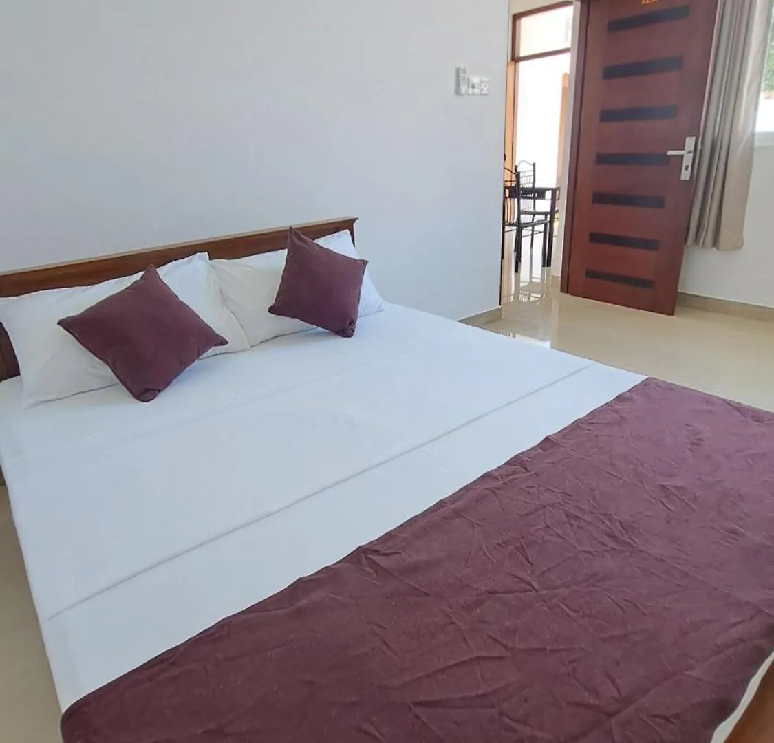 Anne'S Airport Villa Hotel Katunayake Homestay