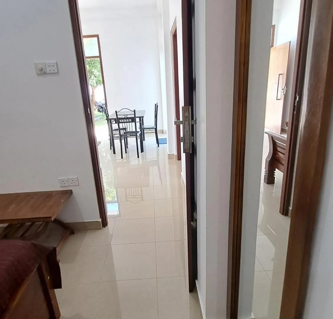 Anne'S Airport Villa Hotel Katunayake Homestay
