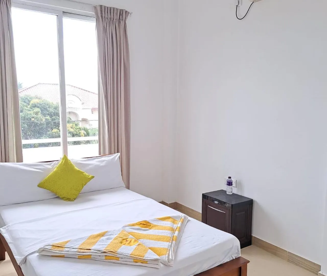Homestay Anne'S Airport Villa Hotel Katunayake